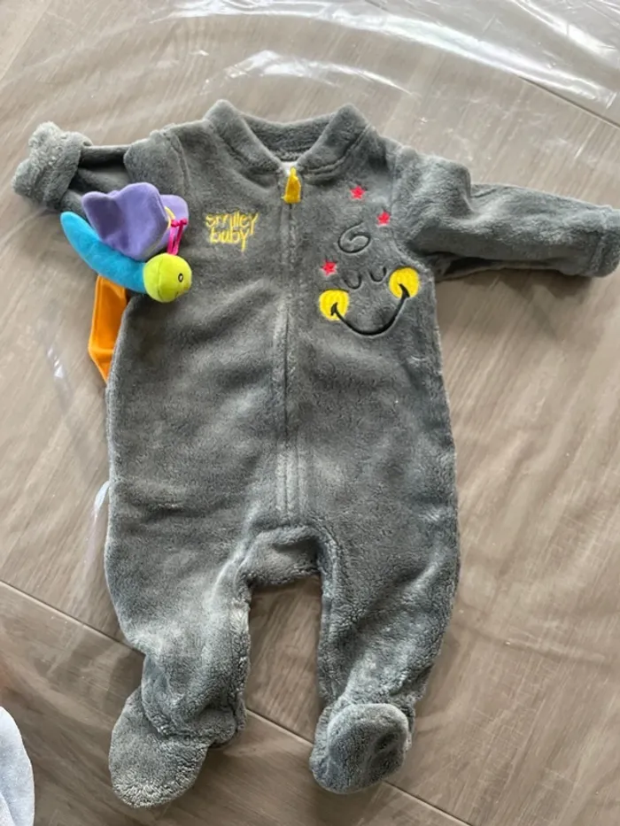 Lot de 4 pyjamas 3 mois - photo numéro 2