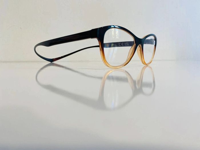 Monture optic avec correction +1.5 pour femmes - photo numéro 4