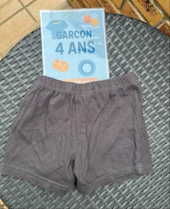 Short In Extenso 