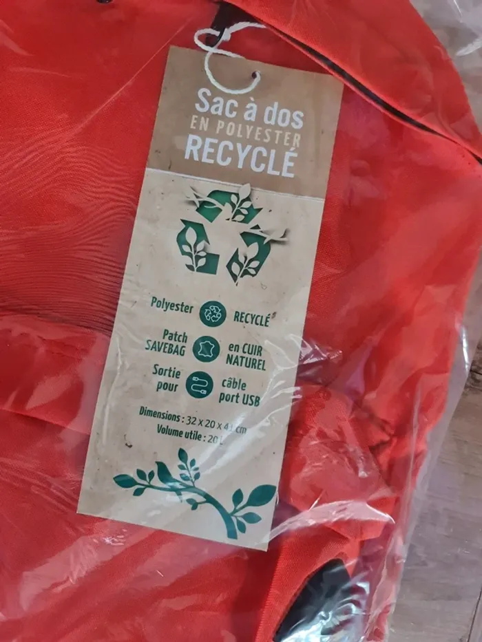 Sac à dos avec port USB neuf - photo numéro 4