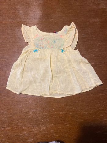 Robe jaune sans manche