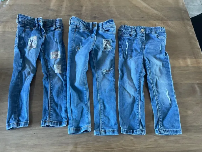 Lot de 3 jeans fille tape à l’œil 2 ans