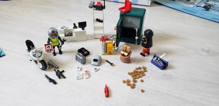 Policier cambrioleur de coffre-fort - playmobil
