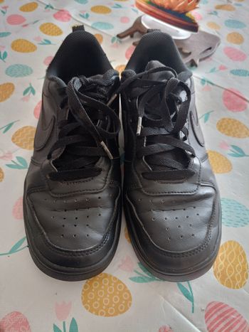 Basket Nike taille 38.5 