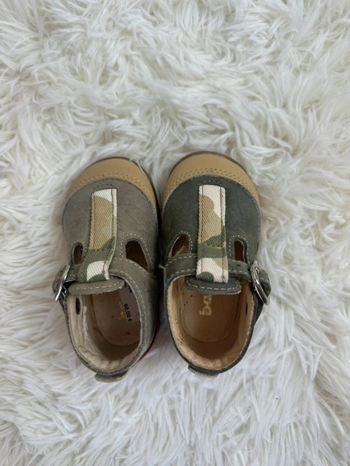 Paire de chaussures Babybotte taille 18 - photo numéro 6