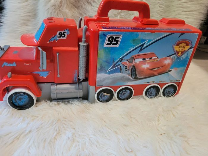 Camion flash Mac Queen sonore et lumineux