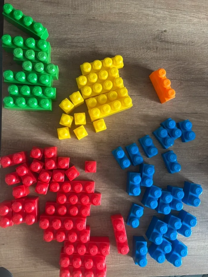 Lot de 66 megablocks tbe - photo numéro 3