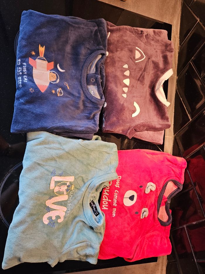 Lot de 4 pyjamas une pièce chaud