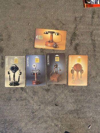 Collection de cartes téléphoniques anciennes 