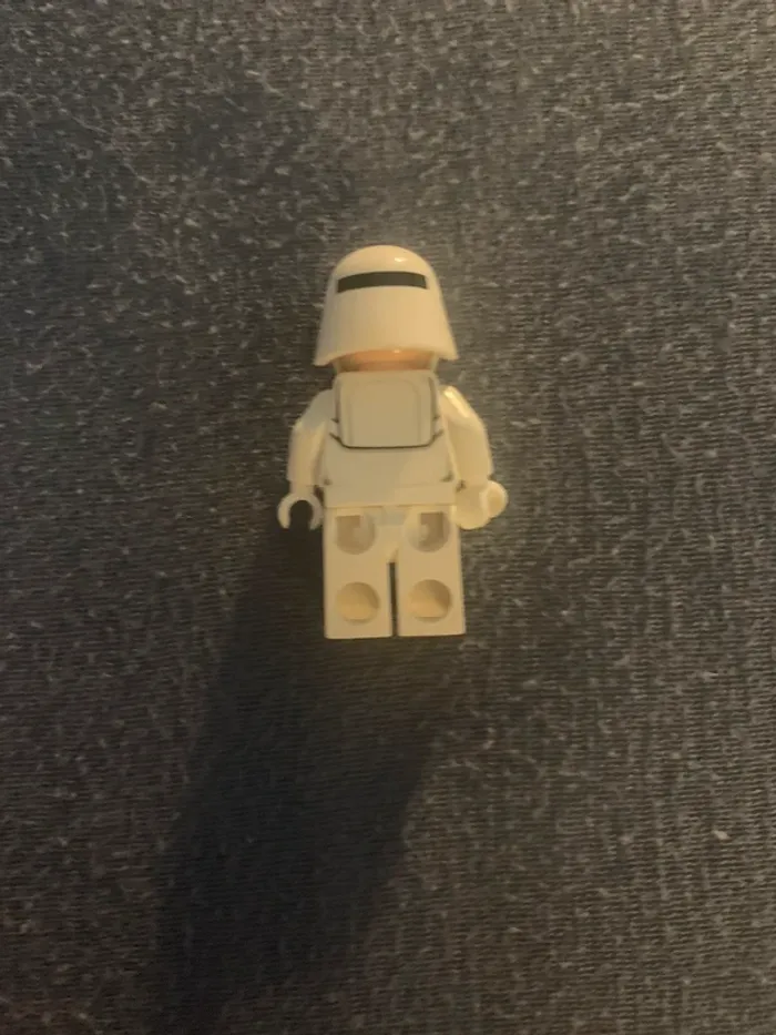Lego star wars Snowtrooper First Order - photo numéro 2