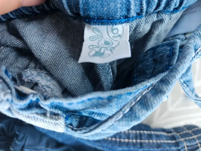 Lot de 3 jeans taille 6 mois 🌸 - photo numéro 3