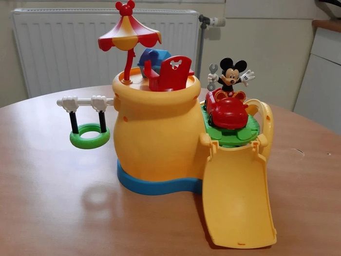 Garage de Mickey - photo numéro 3