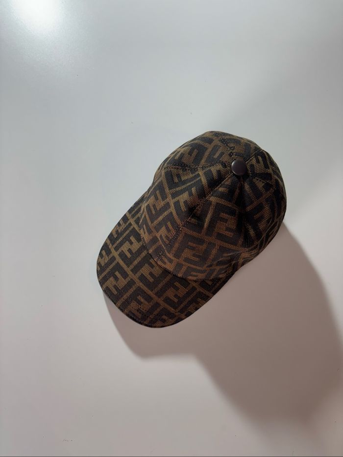 casquette fendi marron et noir - photo numéro 3