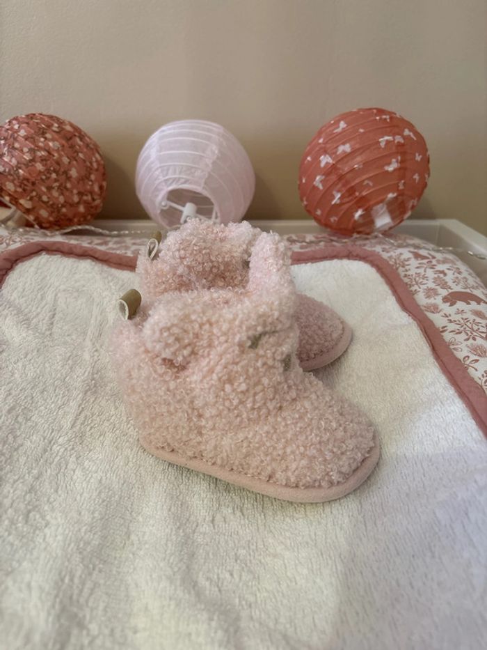 Chaussures bébé taille 3-6 mois - photo numéro 4