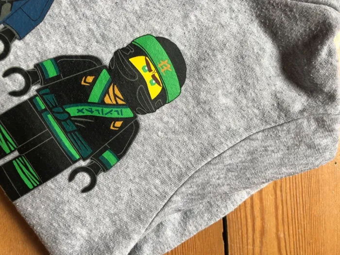 Pull / sweat à capuche ninjago lego - 4 ans - photo numéro 14