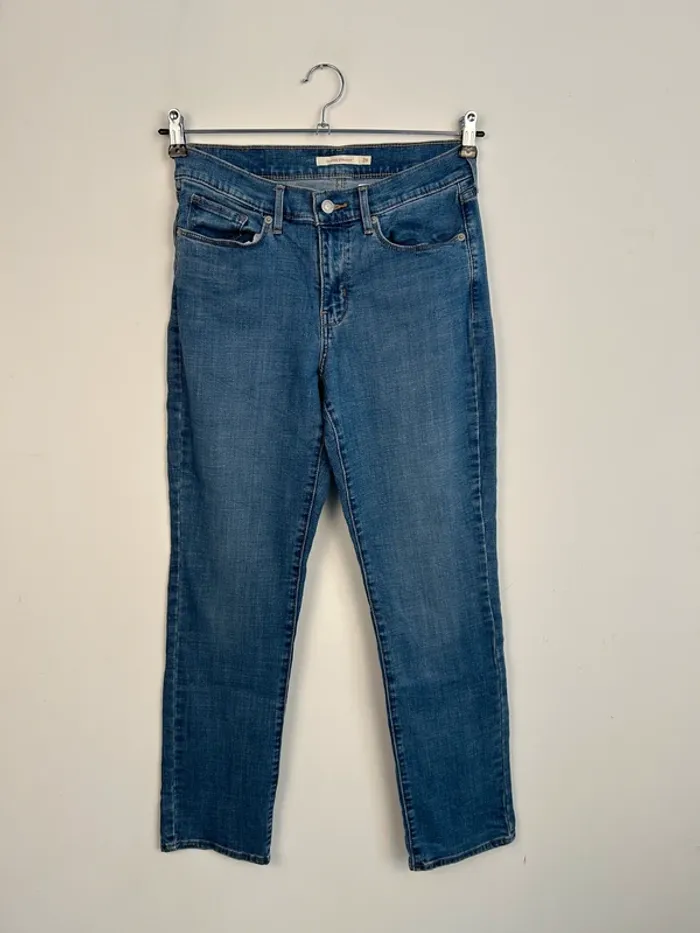Jean Levi's Femme Bleu W28 L30 | Classic Straight | Taille 38 | Très Bon État | BP280 - photo numéro 2