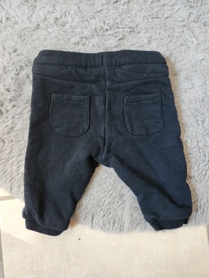 Pantalon 6 mois - photo numéro 2
