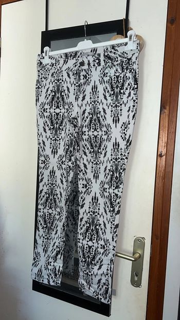 Pantalon noir et blanc 38
