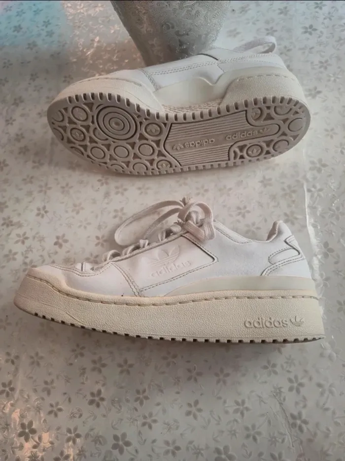 Basket adidas taille 38 - photo numéro 2