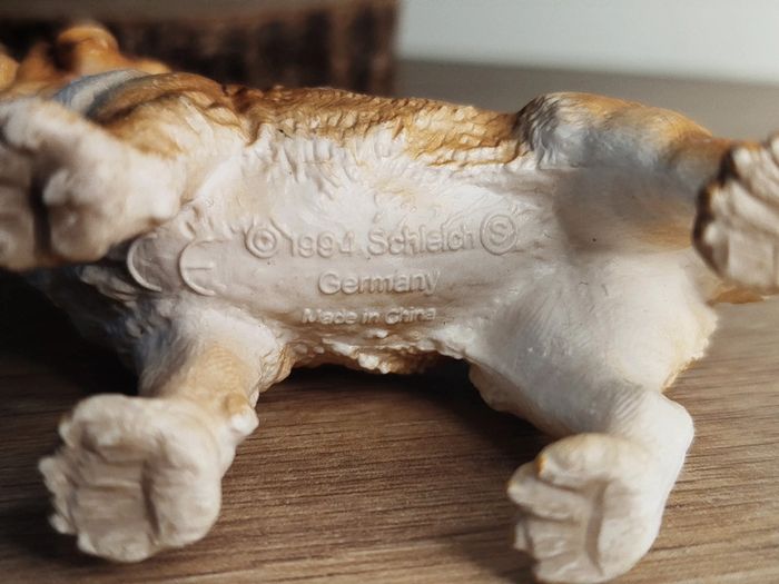 Figurine chien Saint Bernard Animal domestique Schleich - photo numéro 4
