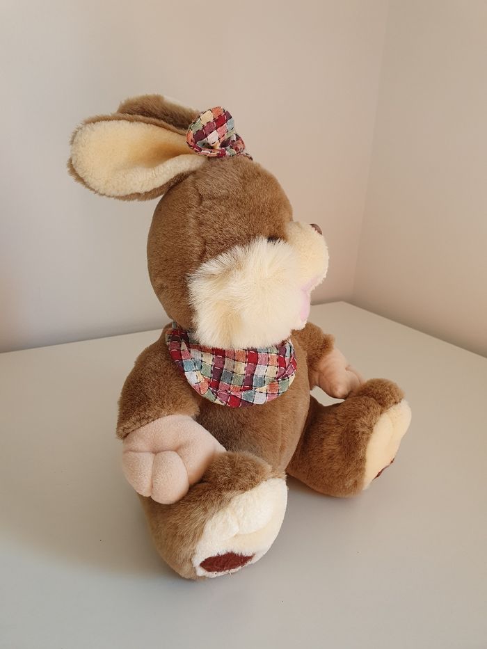 Grande peluche lapin - photo numéro 4