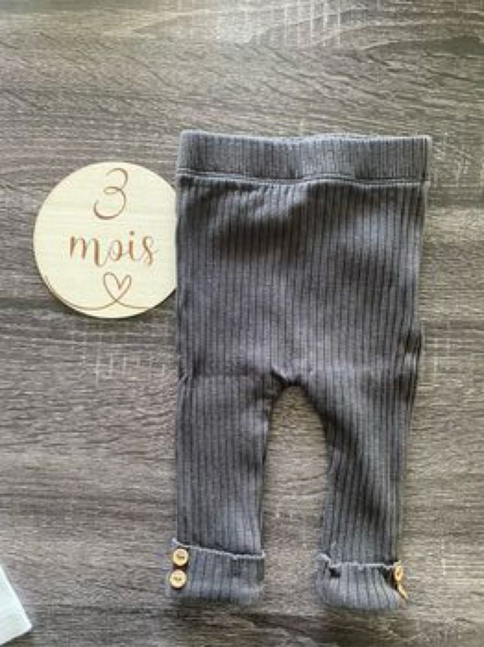 2 pantalons leggins Kiabi 3 mois - photo numéro 4