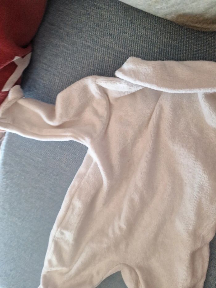 Pyjama blanc - photo numéro 5
