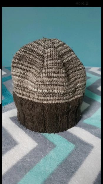 Bonnet marron et beige Taille 49