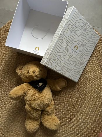 Ours premium Paris 2024 - Doudou et compagnie