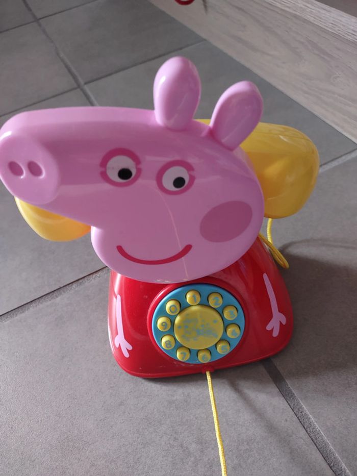 Téléphone sonore Peppa pig à tirer - photo numéro 5