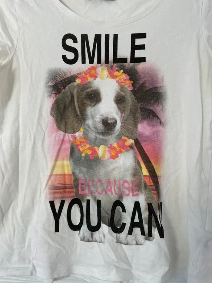 Haut t-shirt blanc coloré motifs imprimés chien manches courtes col rond - photo numéro 2