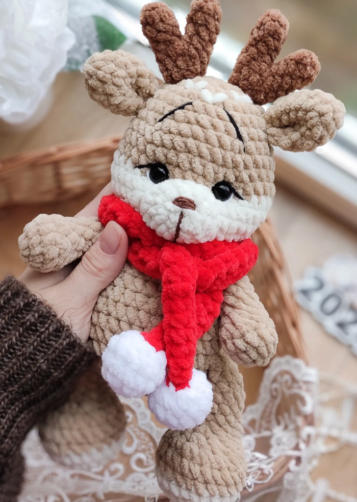 🦌🎄 Cerf de Noël au Crochet – Fait Main & Personnalisable 🧶✨
