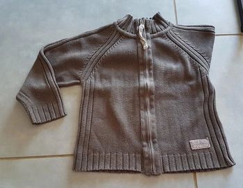 Gilet zippé 4-5 ans