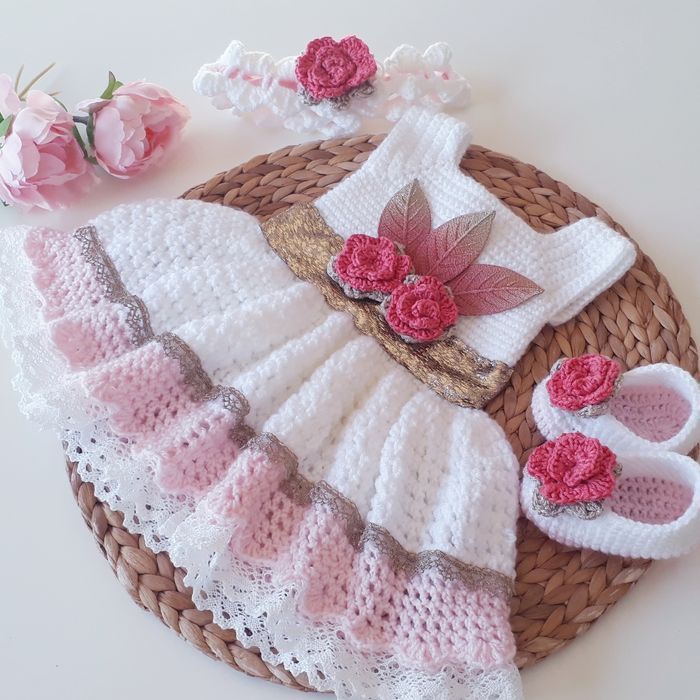 Vêtement bébé fille robe crochet dentelle noeud satin rose 6 mois - photo numéro 6