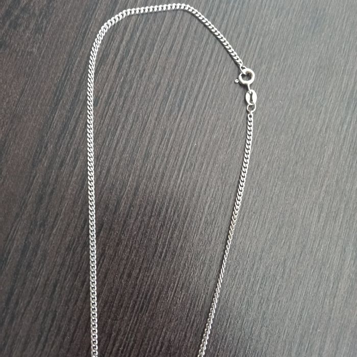 Chaîne + pendentif "lettre y" - photo numéro 3