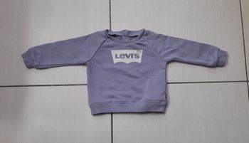 Pull Levi's 9 mois
Très bon état 