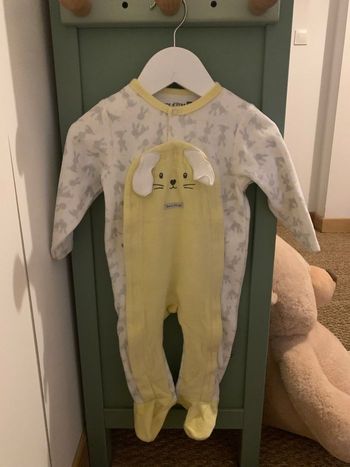 Dors bien lapins bébé 12m