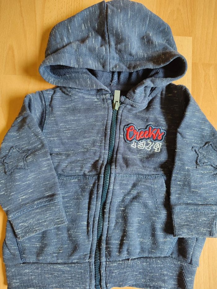 Lot tenue pantalon sarouel Denim doublé + sweat zippé à capuche Creeks en 18M - photo numéro 4