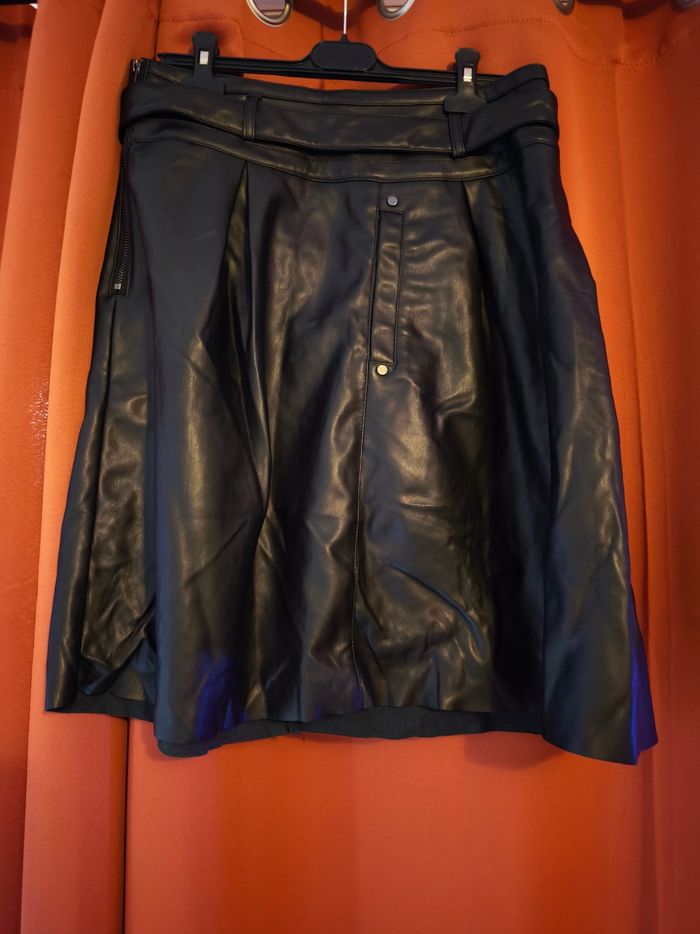 Vêtements taille 42 - photo numéro 9