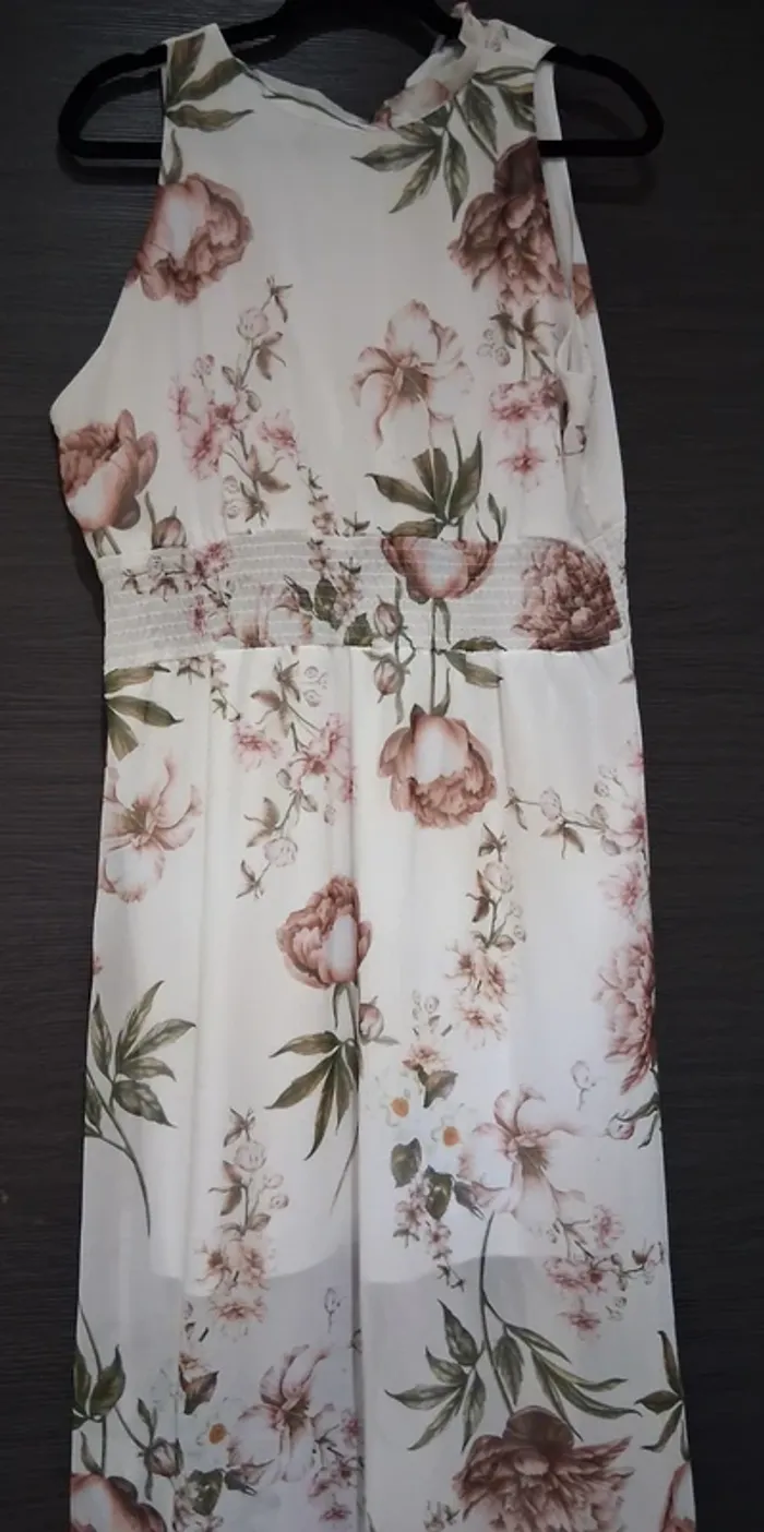 Magnifique robe longue - photo numéro 2