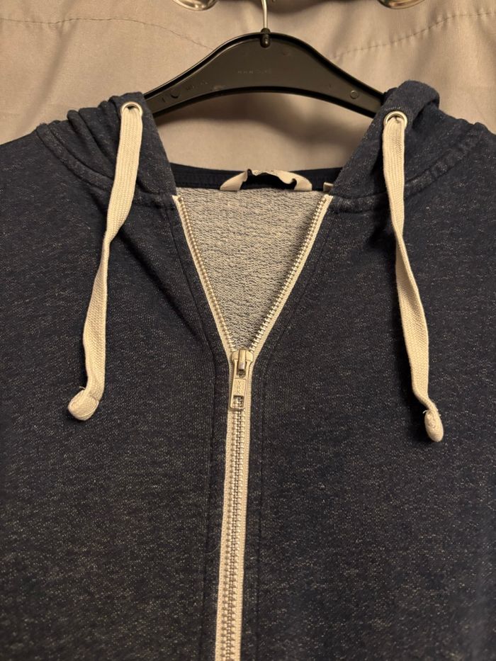 Sweat bleu marine - photo numéro 2