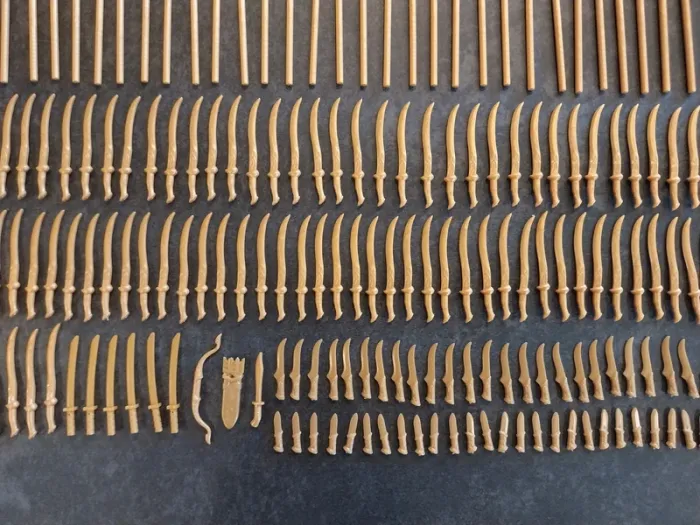 Gros lot type lego d'armes pour soldats elfes seigneur des anneaux - photo numéro 5