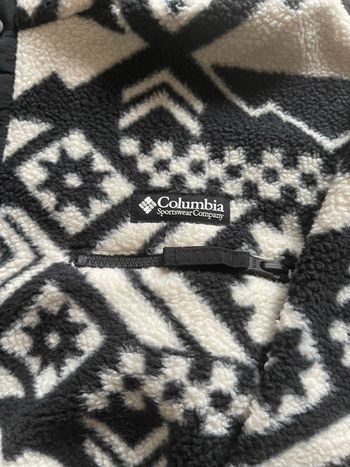Pull polaire Columbia sherpa helvetia zip motif aztèque noir blanc 