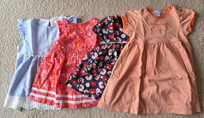 Très gros lot de vêtements fille taille 6 mois - photo numéro 3