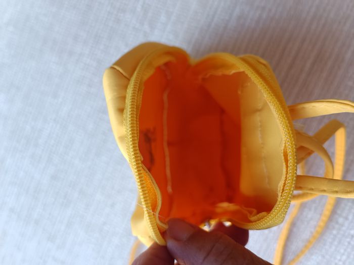 Sac à dos jaune Pikachu - photo numéro 7