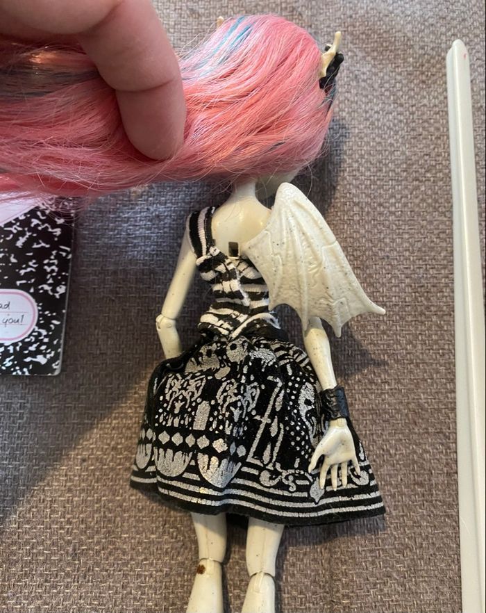 Poupée Rochelle Goyle - photo numéro 9