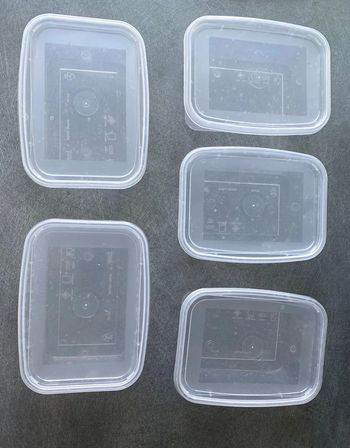 Lot de 5 petit Tupperware