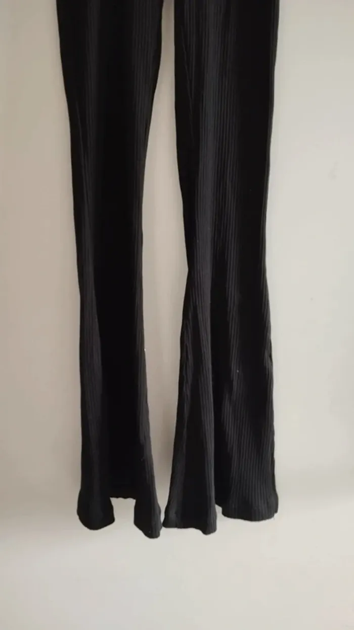 Pantalon noir patte d éléphant taille xxs kiabi - photo numéro 4