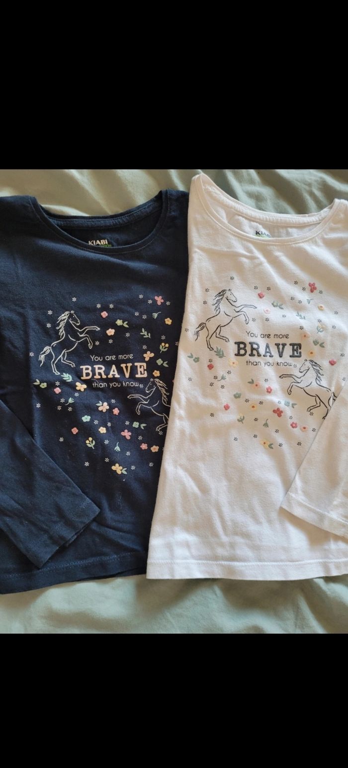 2 T-shirts à ma'ches lo'gued Kiabi 5ans - photo numéro 2