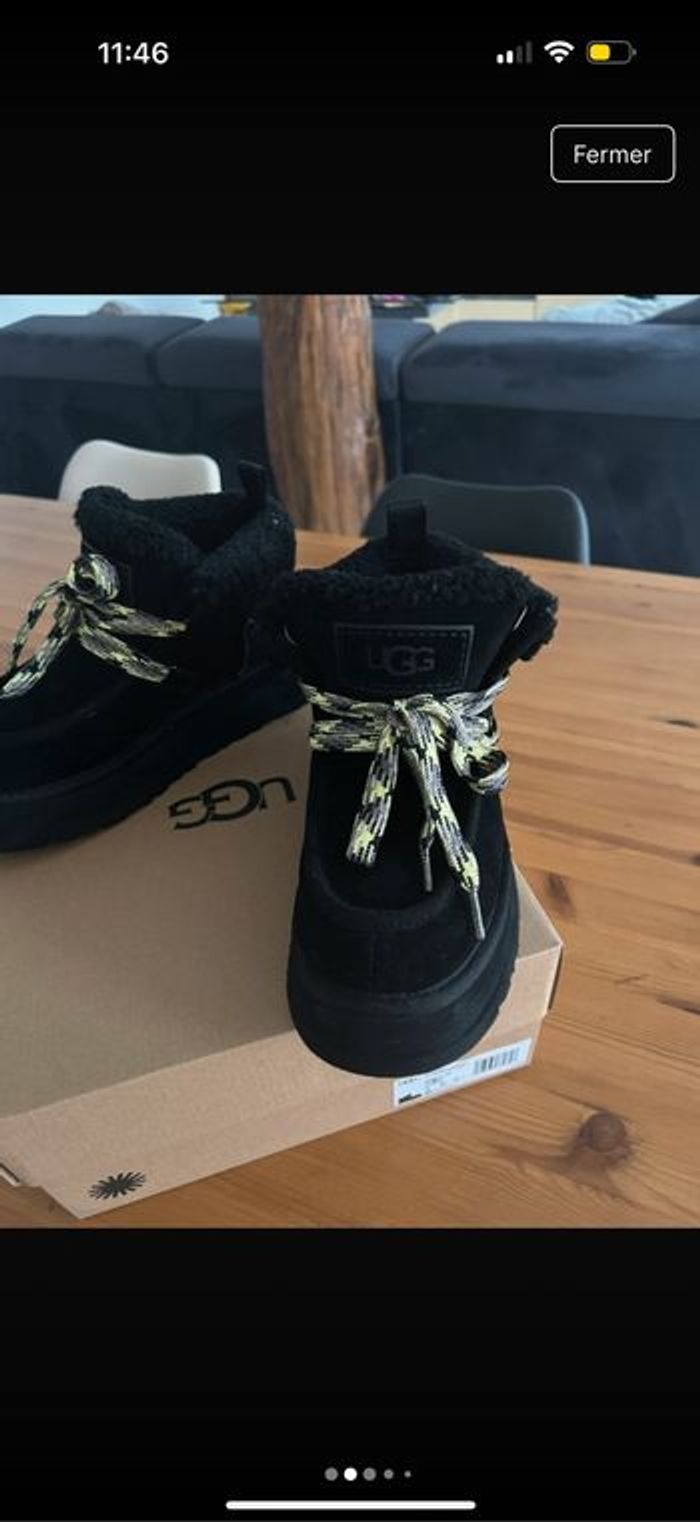 Boots noir marque Ugg pointure 38